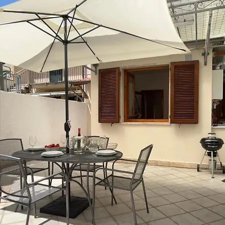 Villino Anna * Viareggio